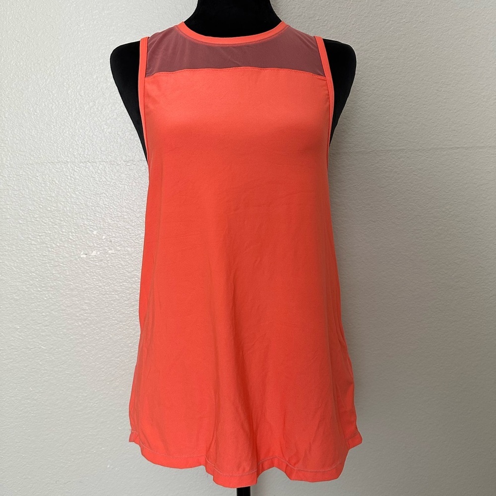 Mondetta sport women's orange neon top size 6 with mesh